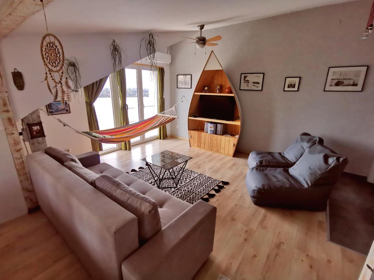 Gardos Riverview Белград Екстериор снимка