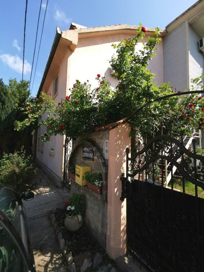 Gardos Riverview Белград Екстериор снимка